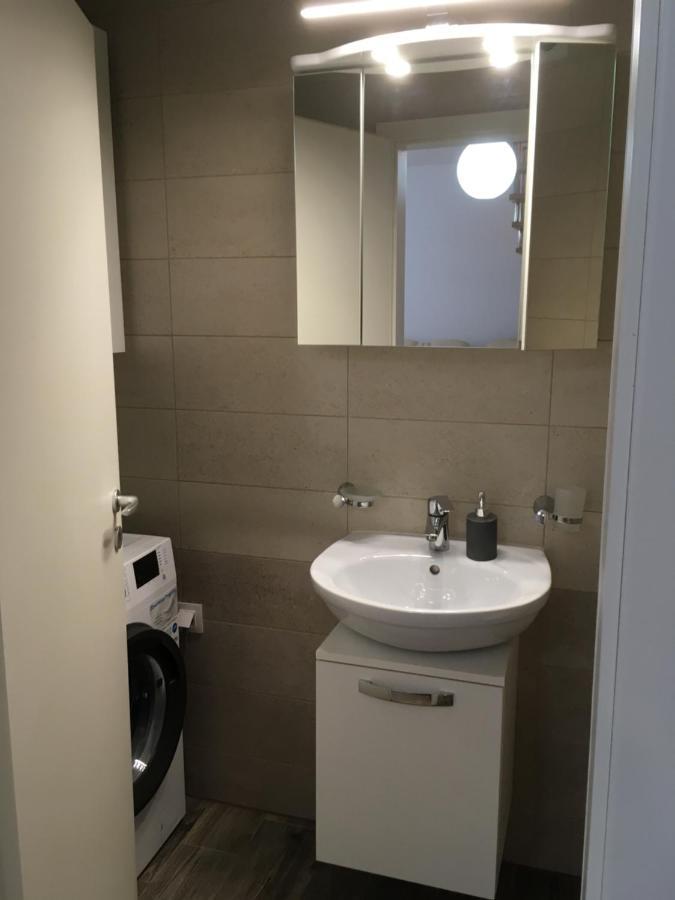 Apartament Avangarden Ema Rosu Брашов Екстериор снимка